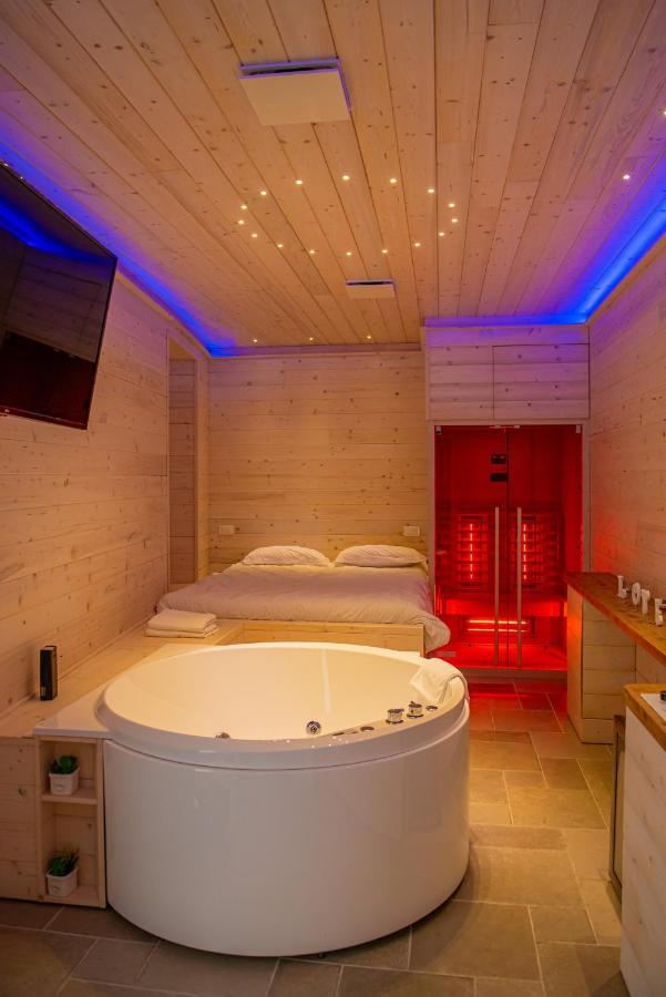 Artemide "Corte Segreta" B&B Suite Spa 新西普里亚诺普辛帝 外观 照片