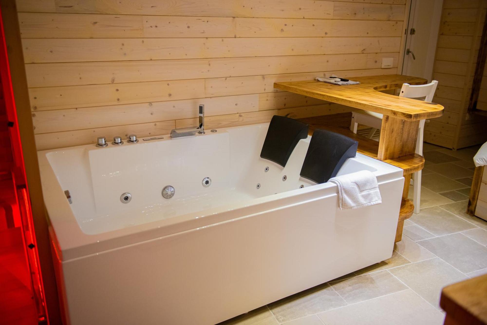 Artemide "Corte Segreta" B&B Suite Spa 新西普里亚诺普辛帝 外观 照片